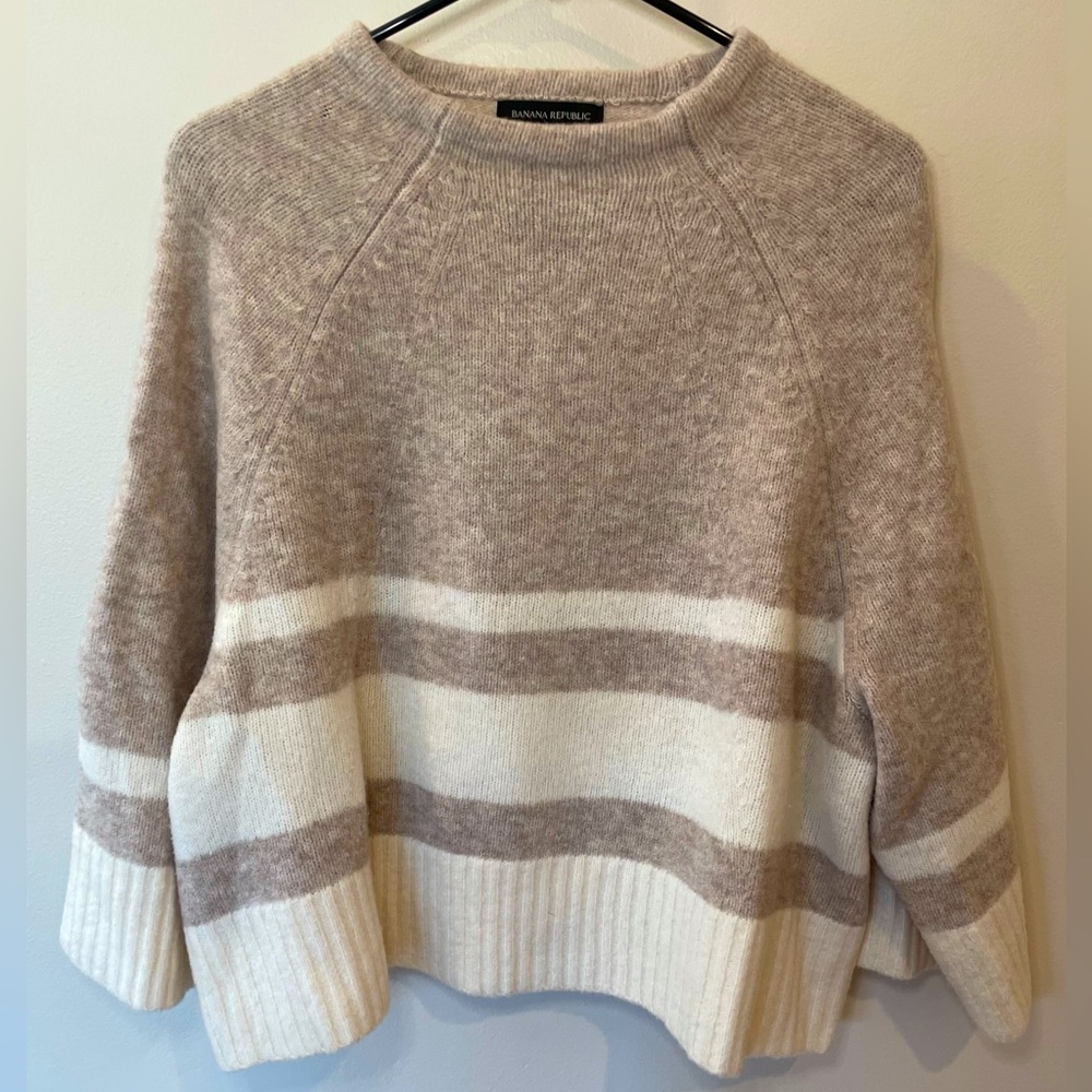 Banana Republic Wool Mid-Length Sleeve Sweater